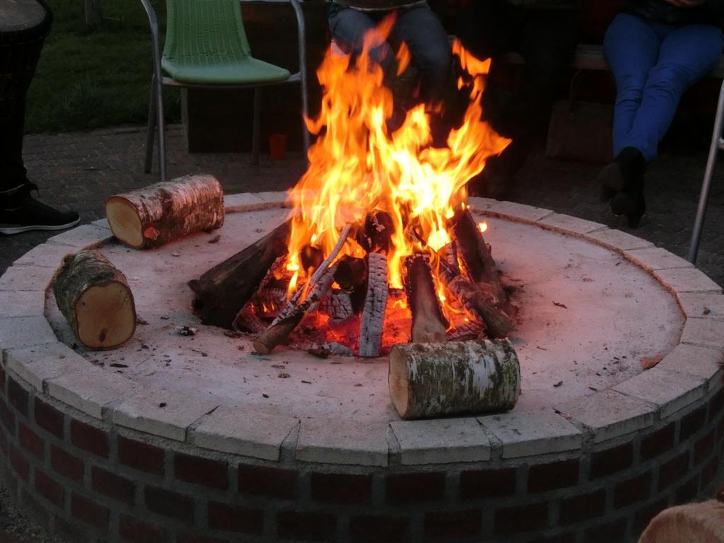 Pipowagen Camping Puur Genieten Bed & Breakfast Someren Bagian luar foto