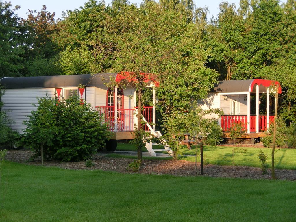 Pipowagen Camping Puur Genieten Bed & Breakfast Someren Bagian luar foto