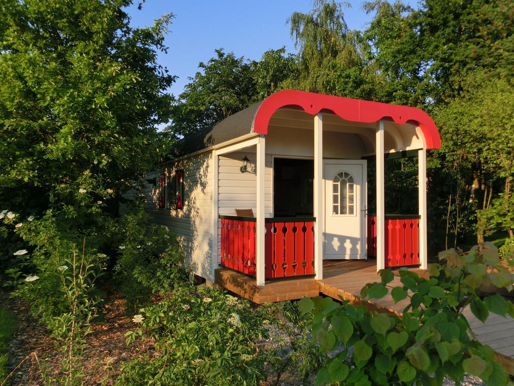 Pipowagen Camping Puur Genieten Bed & Breakfast Someren Ruang foto